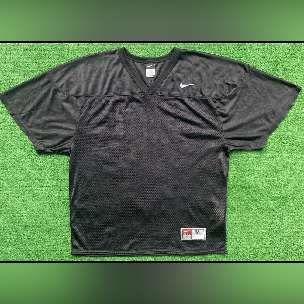Vintage Nike Team Embroidered Swoosh Football Jersey
Mens Size Medium